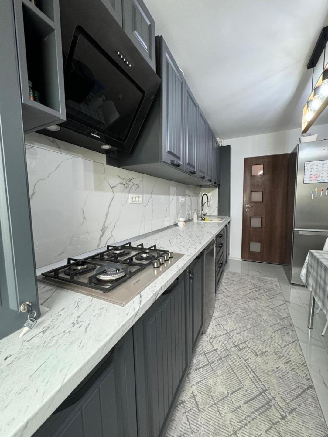Apartament Alexe เอโฟริเอนอร์ด ภายนอก รูปภาพ