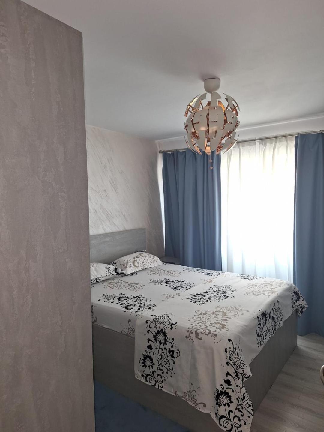 Apartament Alexe เอโฟริเอนอร์ด ภายนอก รูปภาพ